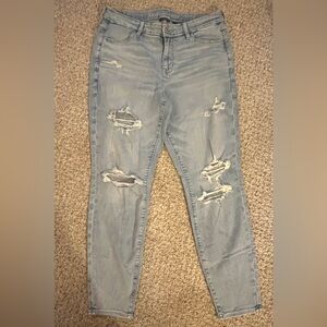 EUC-Next Level Stretch AE Distressed jeans
Curvy High Rise